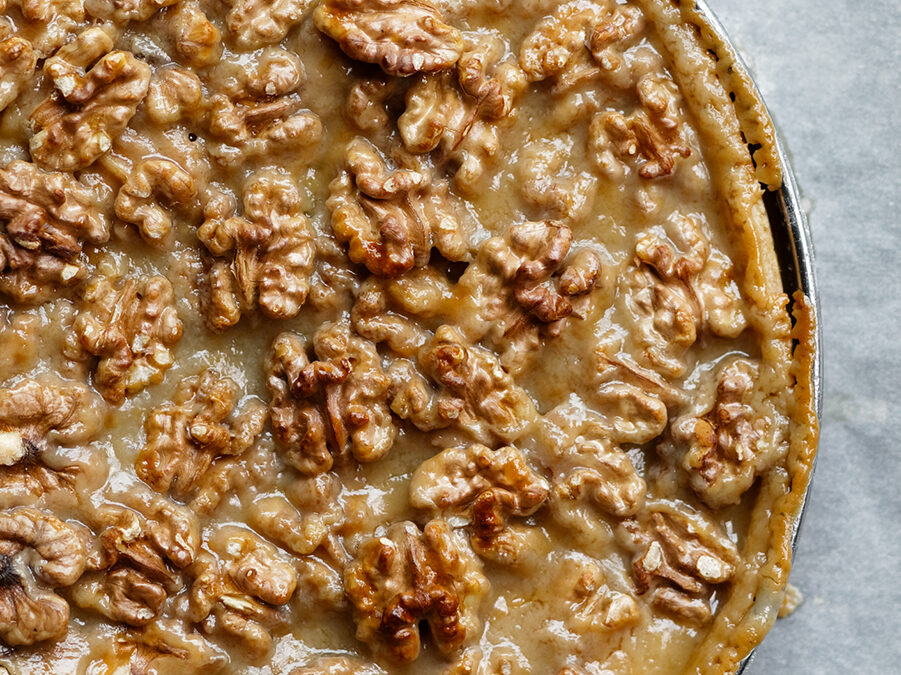 Tarte au miel et aux noix