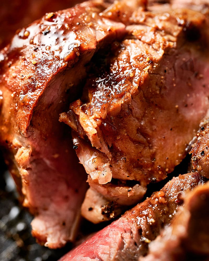 Morceaux de filet mignon de porc au miel et aux épices.