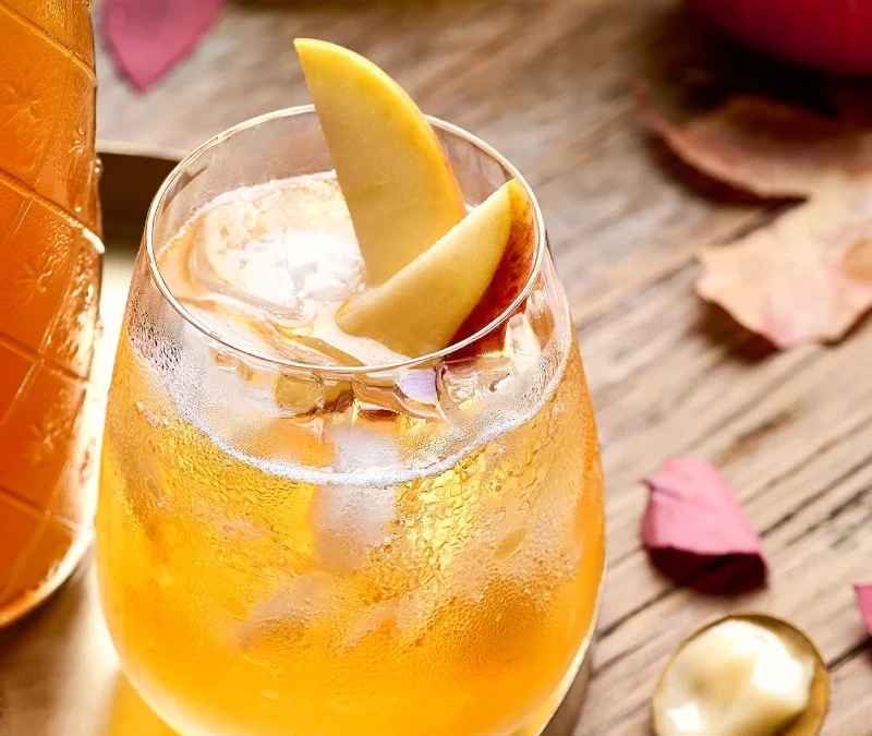 Cocktail au cidre, pomme et miel : une recette fruitée et pétillante